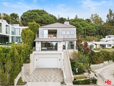 Beach Home For Sale in Pacific Palisades, California