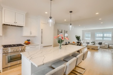 Beach Condo For Sale in Fairfield, Connecticut