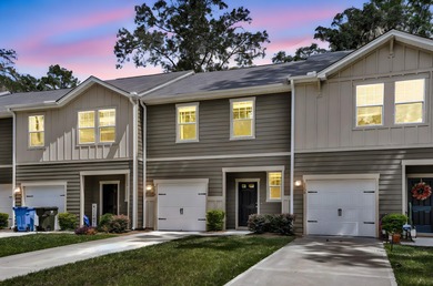 Beach Townhome/Townhouse For Sale in North Charleston, South Carolina