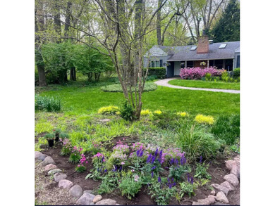 Beach Home For Sale in Michiana Shores, Indiana