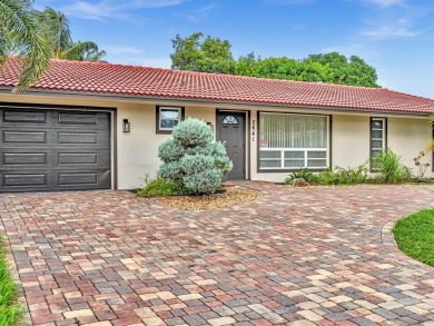 Beach Home For Sale in Lighthouse Point, Florida