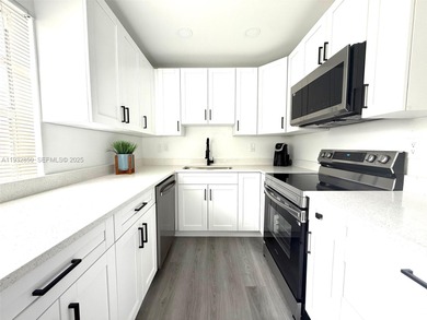 Beach Condo For Sale in Delray Beach, Florida