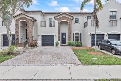 Beach Townhome/Townhouse Sale Pending in Homestead, Florida