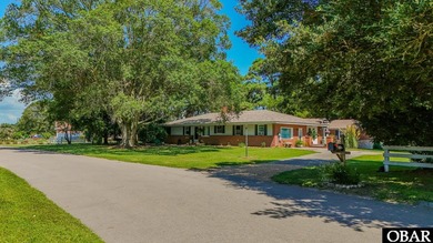 Beach Home For Sale in Point Harbor, North Carolina