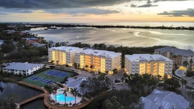 Beach Condo For Sale in Osprey, Florida