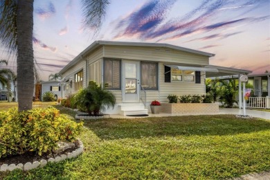 Beach Home For Sale in Bradenton, Florida