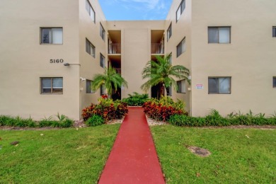 Beach Condo For Sale in Delray Beach, Florida