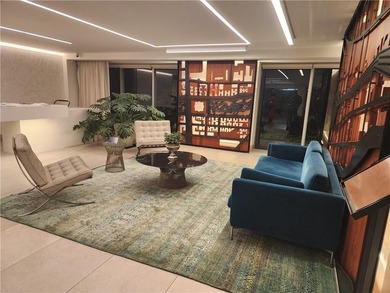 Beach Home Sale Pending in Bronx, New York