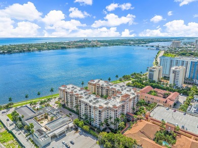 Beach Condo For Sale in West Palm Beach, Florida