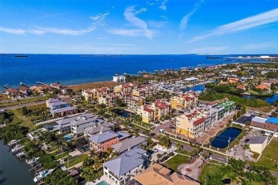 Beach Townhome/Townhouse For Sale in Apollo Beach, Florida