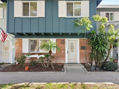 Beach Home For Sale in Huntington Beach, California