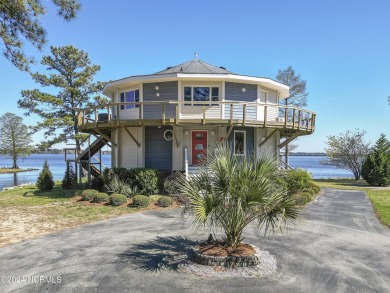 Beach Home For Sale in New Bern, North Carolina