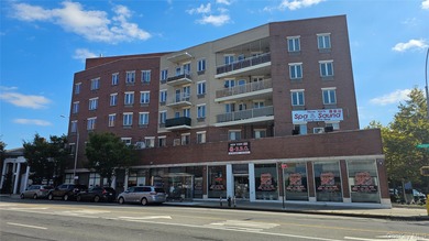Beach Condo For Sale in Flushing, New York
