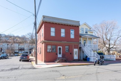 Beach Home For Sale in Highlands, New Jersey