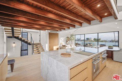 Beach Home For Sale in Santa Monica, California