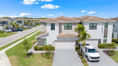 Beach Townhome/Townhouse For Sale in Lake Worth, Florida