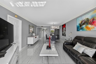 Beach Condo For Sale in Sunrise, Florida