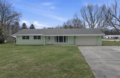 Beach Home Sale Pending in Chesterton, Indiana