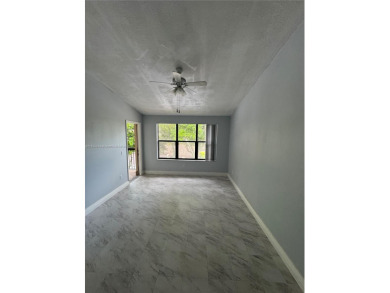 Beach Condo For Sale in Pompano Beach, Florida