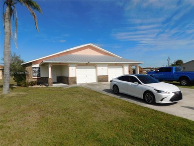 Beach Townhome/Townhouse For Sale in Cape Coral, Florida