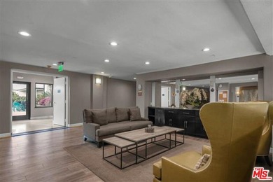 Beach Condo For Sale in Long Beach, California