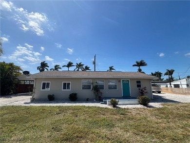 Beach Home For Sale in Fort Myers, Florida