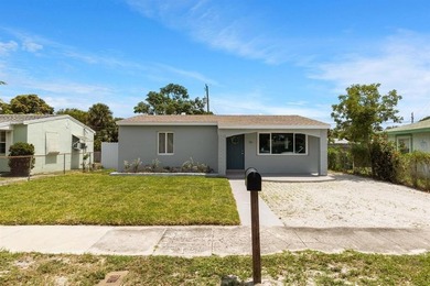 Beach Home For Sale in West Palm Beach, Florida