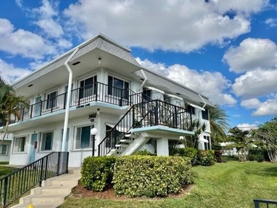 Beach Condo For Sale in Lake Worth Beach, Florida