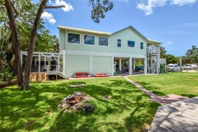 Beach Home For Sale in Crystal River, Florida