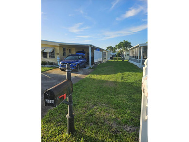 Beach Home Sale Pending in Bonita Springs, Florida