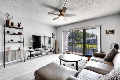 Beach Condo For Sale in West Palm Beach, Florida