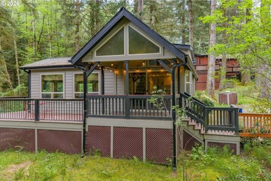 Beach Home For Sale in Brookings, Oregon