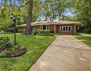 Beach Home For Sale in Norfolk, Virginia