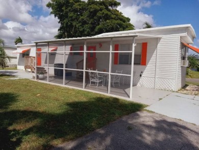 Beach Home For Sale in West Palm Beach, Florida