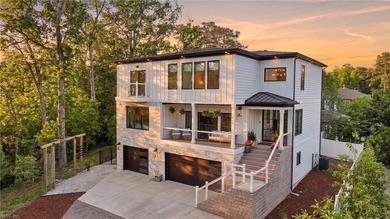 Beach Home For Sale in Virginia Beach, Virginia