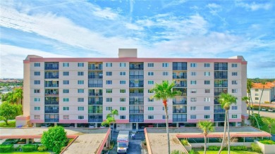 Beach Condo For Sale in Clearwater, Florida