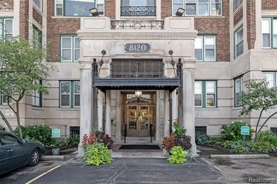 Beach Condo For Sale in Detroit, Michigan