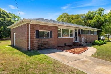 Beach Home For Sale in Norfolk, Virginia