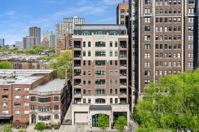 Beach Condo For Sale in Chicago, Illinois