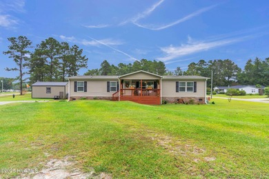 Beach Home For Sale in Shallotte, North Carolina