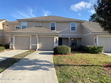 Beach Townhome/Townhouse For Sale in Fleming Island, Florida