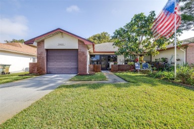 Beach Townhome/Townhouse For Sale in Palm Harbor, Florida