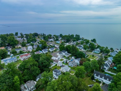 Beach Home Sale Pending in West Haven, Connecticut