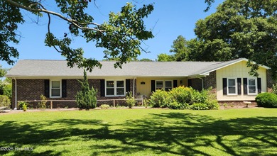 Beach Home Active Under Contract in Morehead City, North Carolina