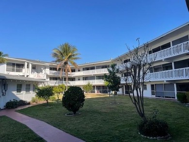 Beach Condo For Sale in Pompano Beach, Florida