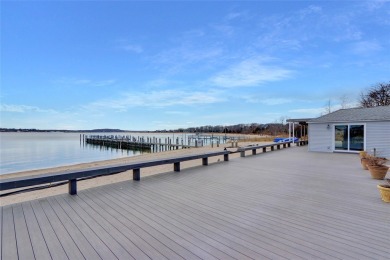 Beach Condo For Sale in Greenport, New York