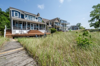 Beach Home Sale Pending in Benton Harbor, Michigan