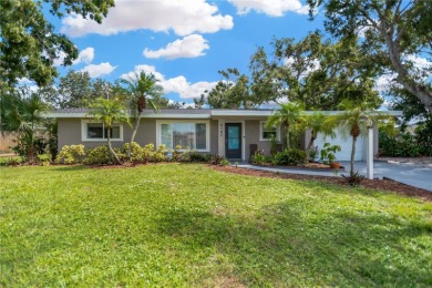 Beach Home For Sale in Sarasota, Florida