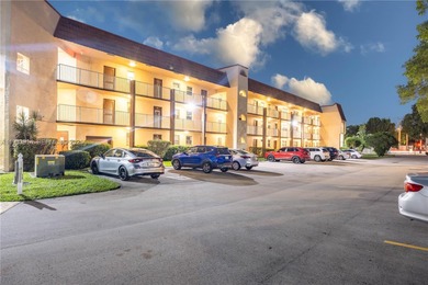 Beach Condo For Sale in Sunrise, Florida