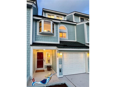 Beach Condo For Sale in Norfolk, Virginia